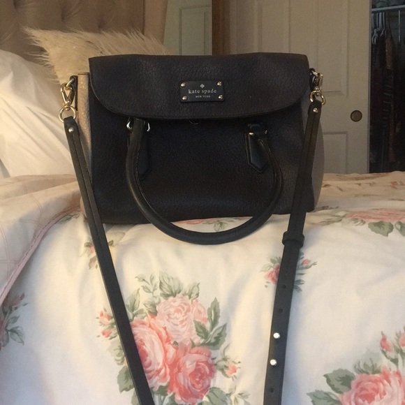 Kate Spade purse - Picture 1 of 3